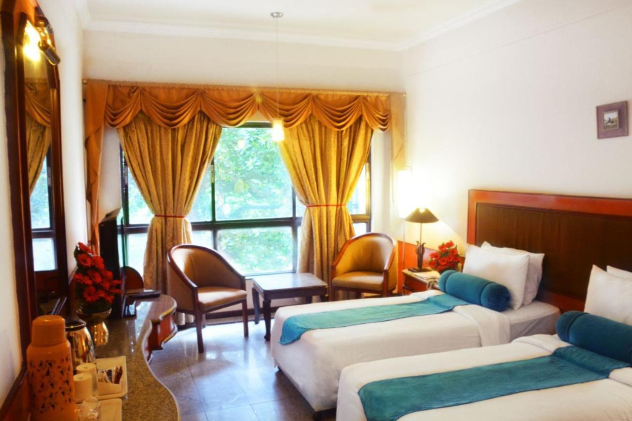 Ashraya International Hotel Bangalore Eksteriør bilde
