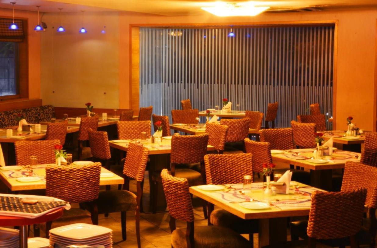 Ashraya International Hotel Bangalore Eksteriør bilde