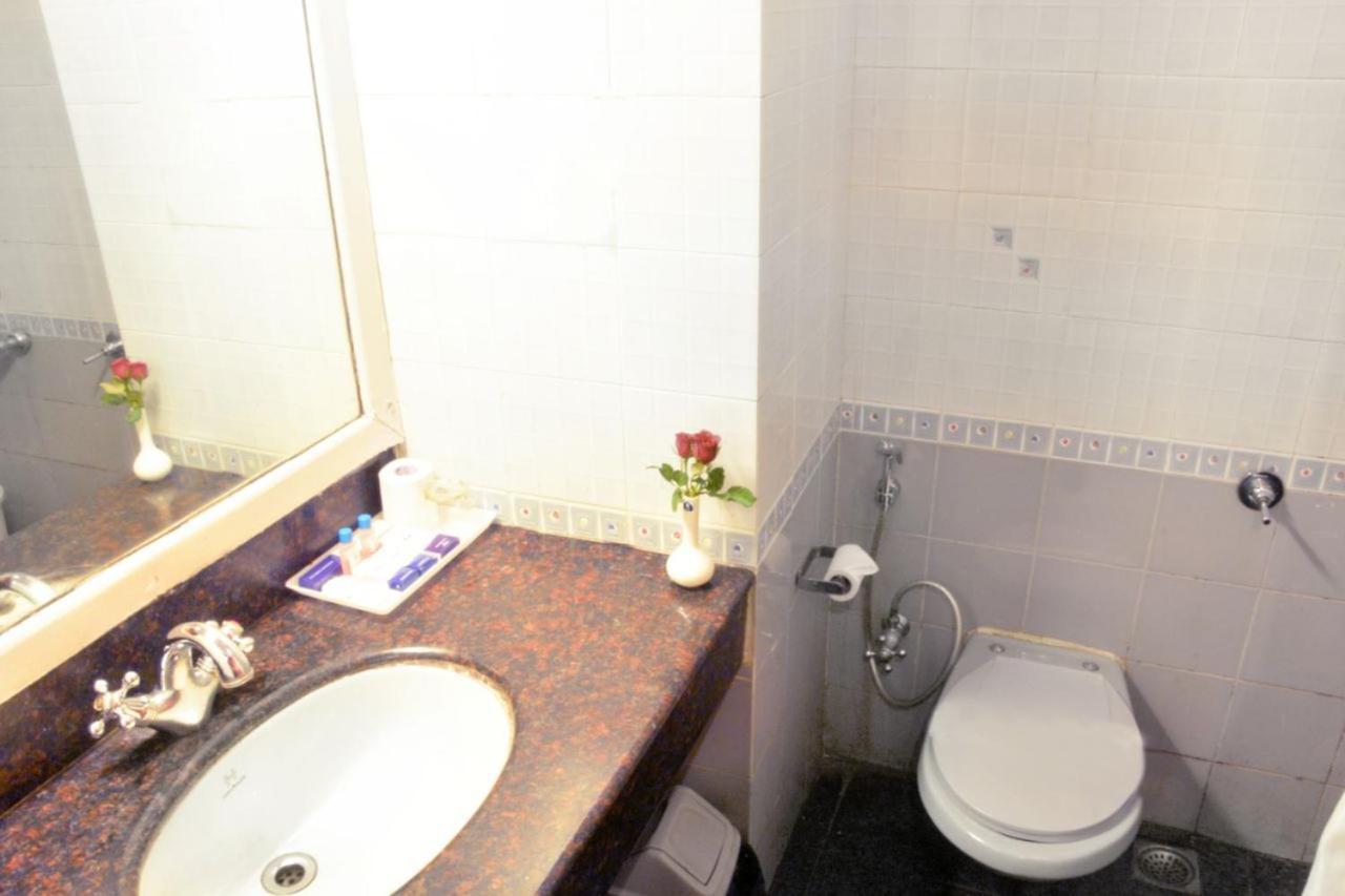 Ashraya International Hotel Bangalore Eksteriør bilde