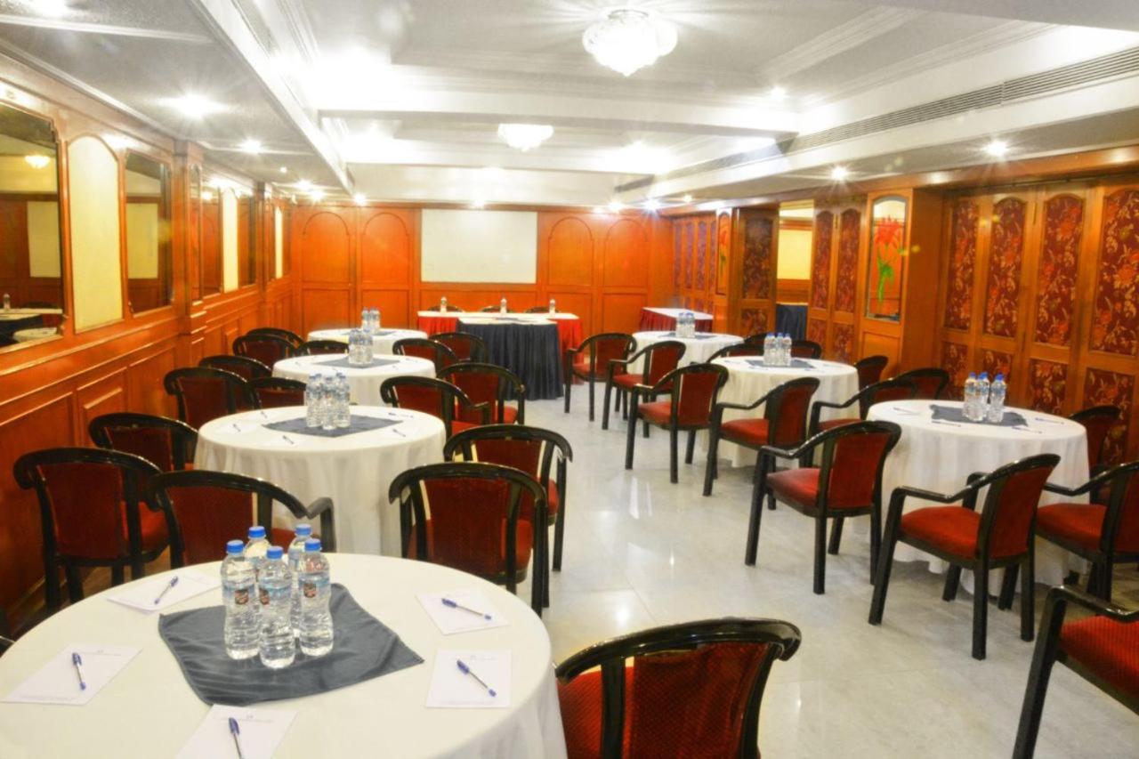 Ashraya International Hotel Bangalore Eksteriør bilde
