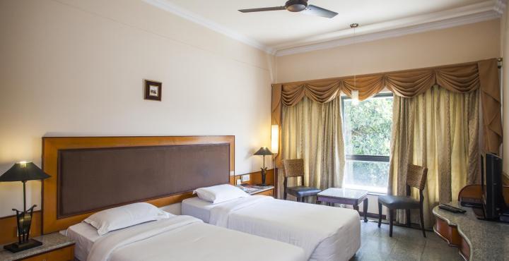 Ashraya International Hotel Bangalore Eksteriør bilde