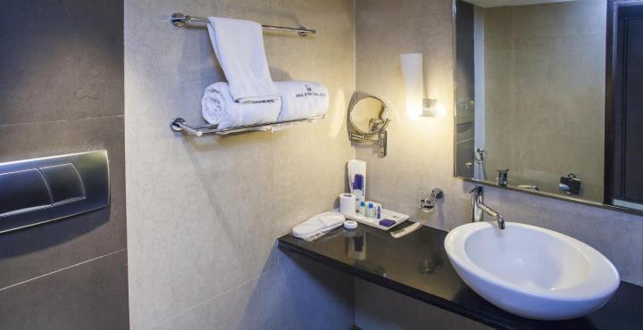 Ashraya International Hotel Bangalore Eksteriør bilde