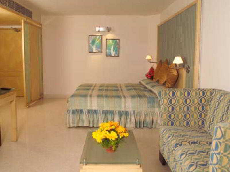 Ashraya International Hotel Bangalore Eksteriør bilde