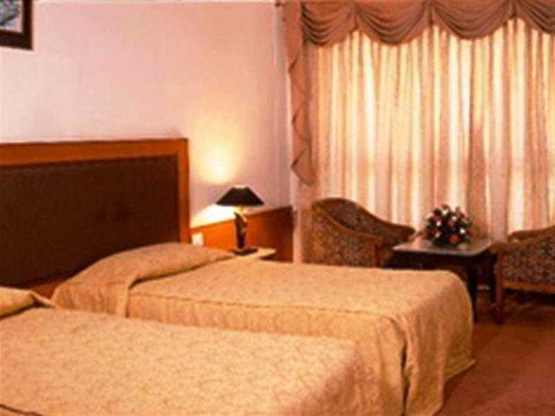 Ashraya International Hotel Bangalore Eksteriør bilde