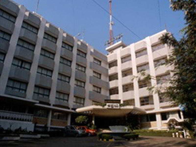 Ashraya International Hotel Bangalore Eksteriør bilde
