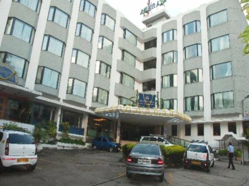 Ashraya International Hotel Bangalore Eksteriør bilde