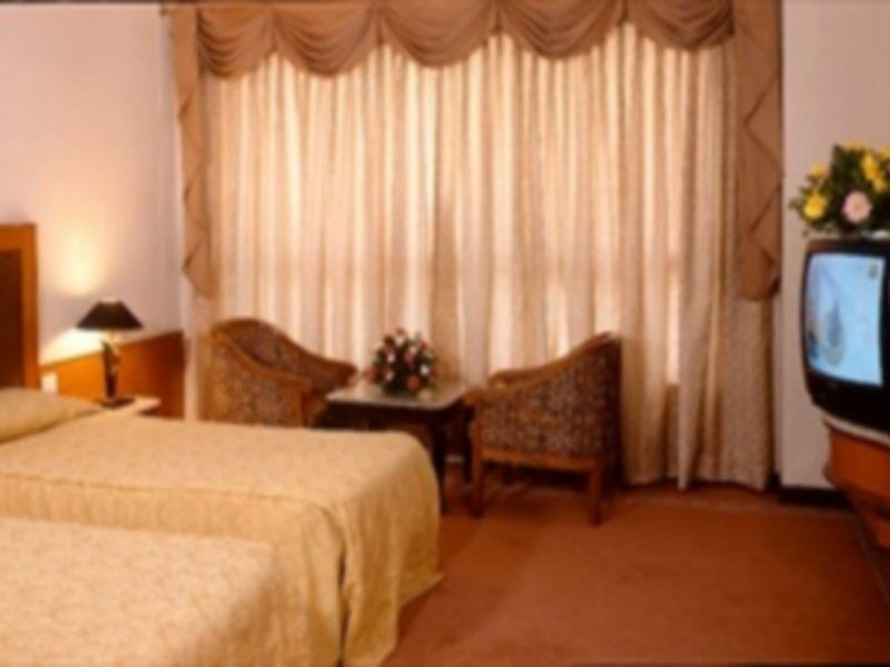 Ashraya International Hotel Bangalore Eksteriør bilde